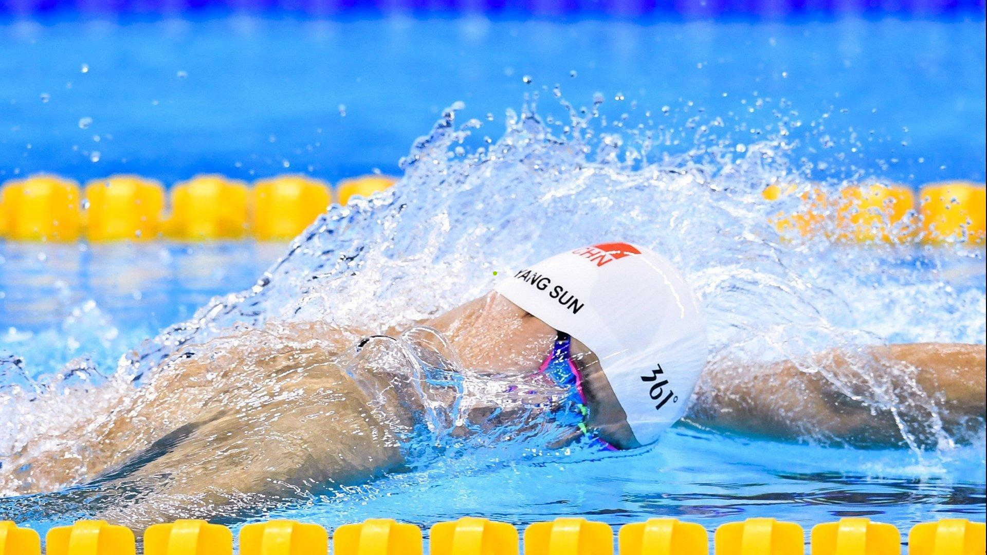 青岛九连败创中超尴尬纪录，门将轮番遭重创信心受挫